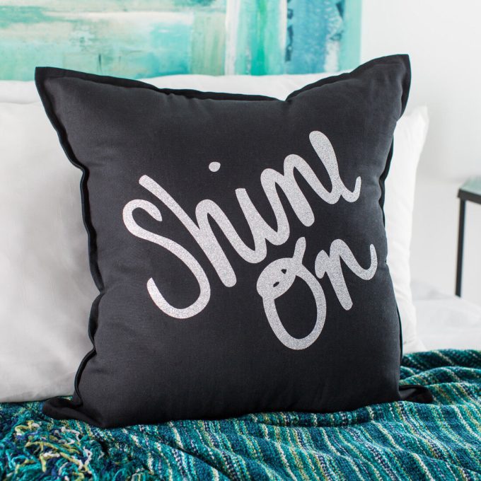 Smart Iron-On™ Glitter (3 ft)